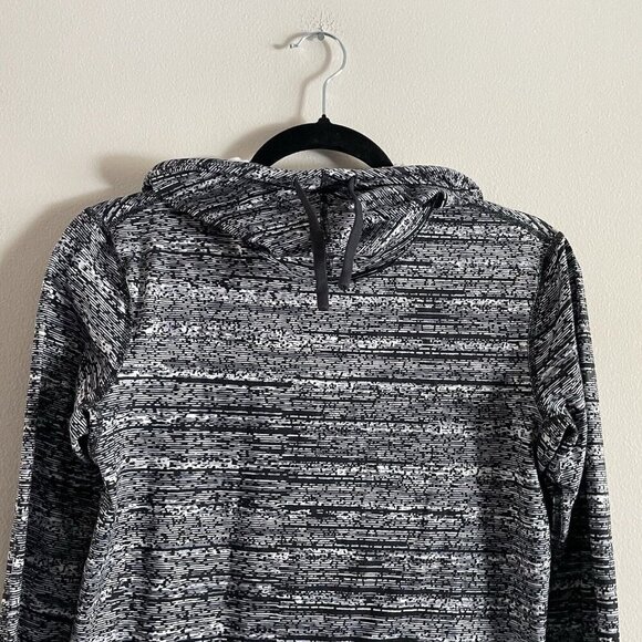 Nike Pro Dri-Fit Women Sz M Black/White Striped Drawstring Hooded Pullover Top - Picture 4 of 9